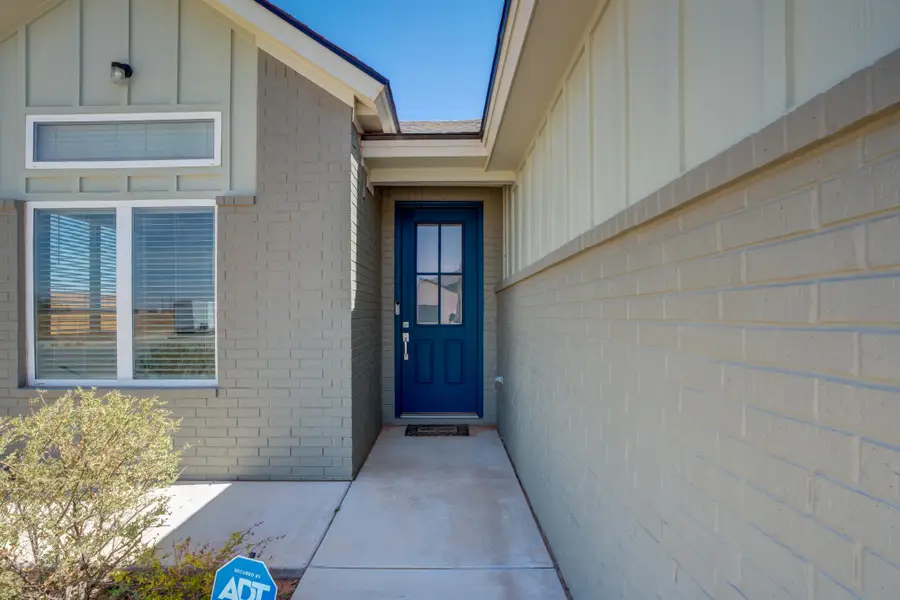 1114 N Granby Avenue, Lubbock, TX 79416 - #2