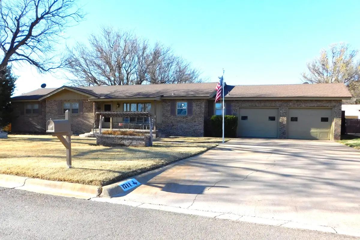 1711 W Ave F, Muleshoe, TX 79347 - #1