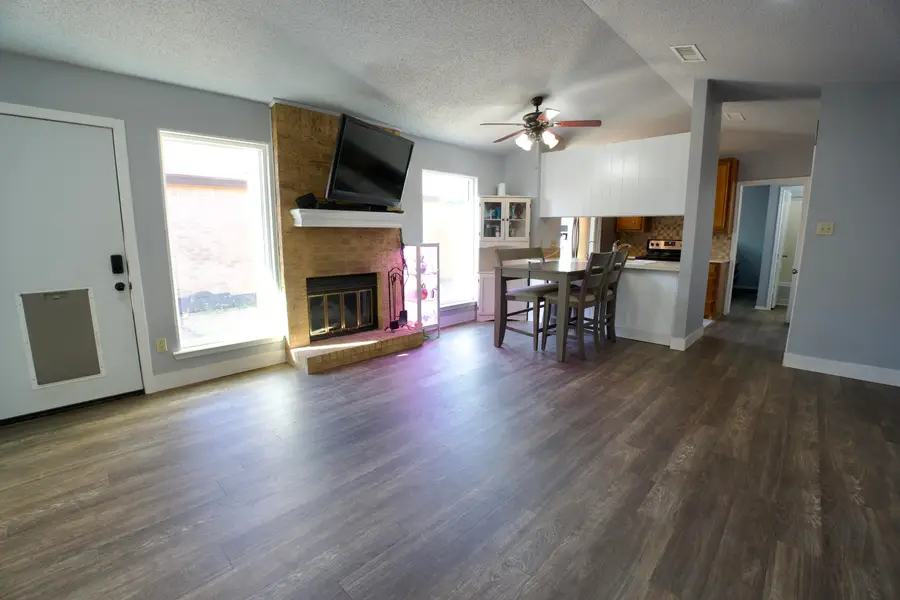 8208 Avenue X, Lubbock, TX 79423 - #2