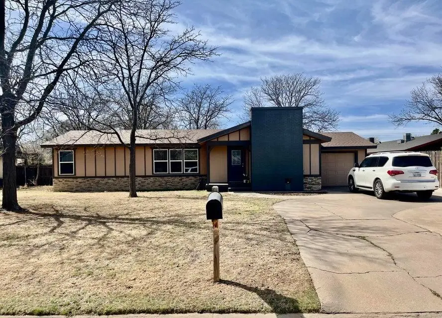 1209 Xenia Street, Plainview, TX 79072 - #1