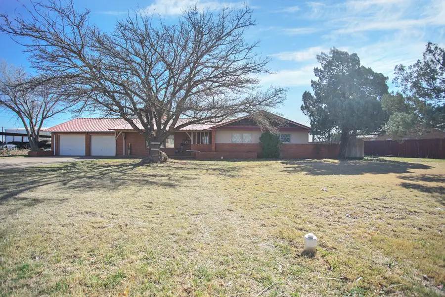 605 S Ayrshire Avenue, Crosbyton, TX 79322 - #3