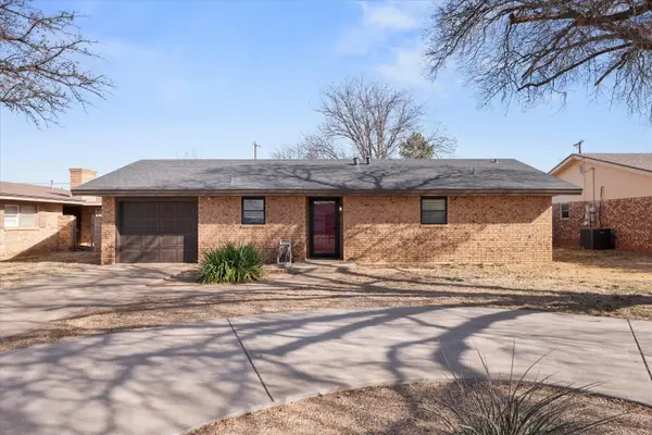 403 Poplar Street, Levelland, TX 79336
