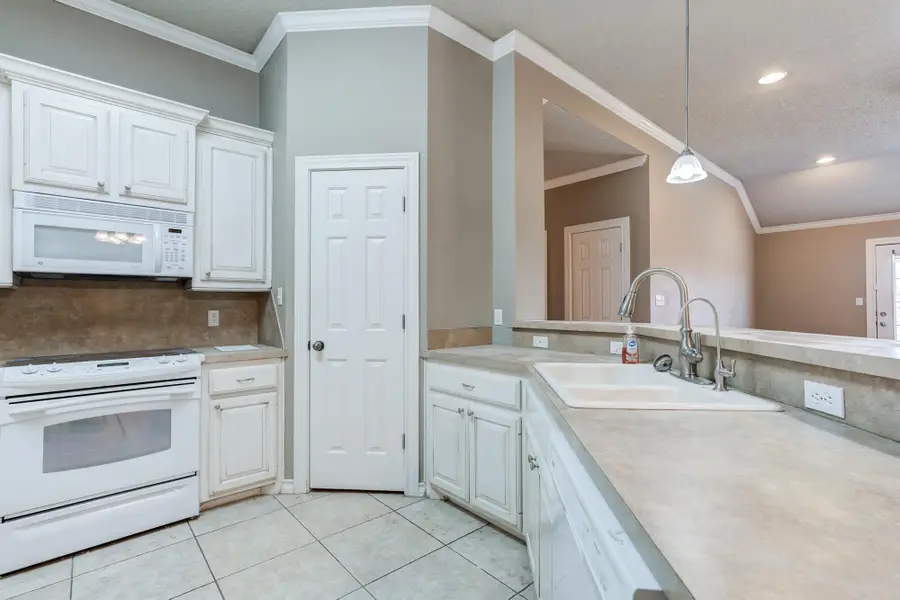 5801 110th Street, Lubbock, TX 79424 - #3