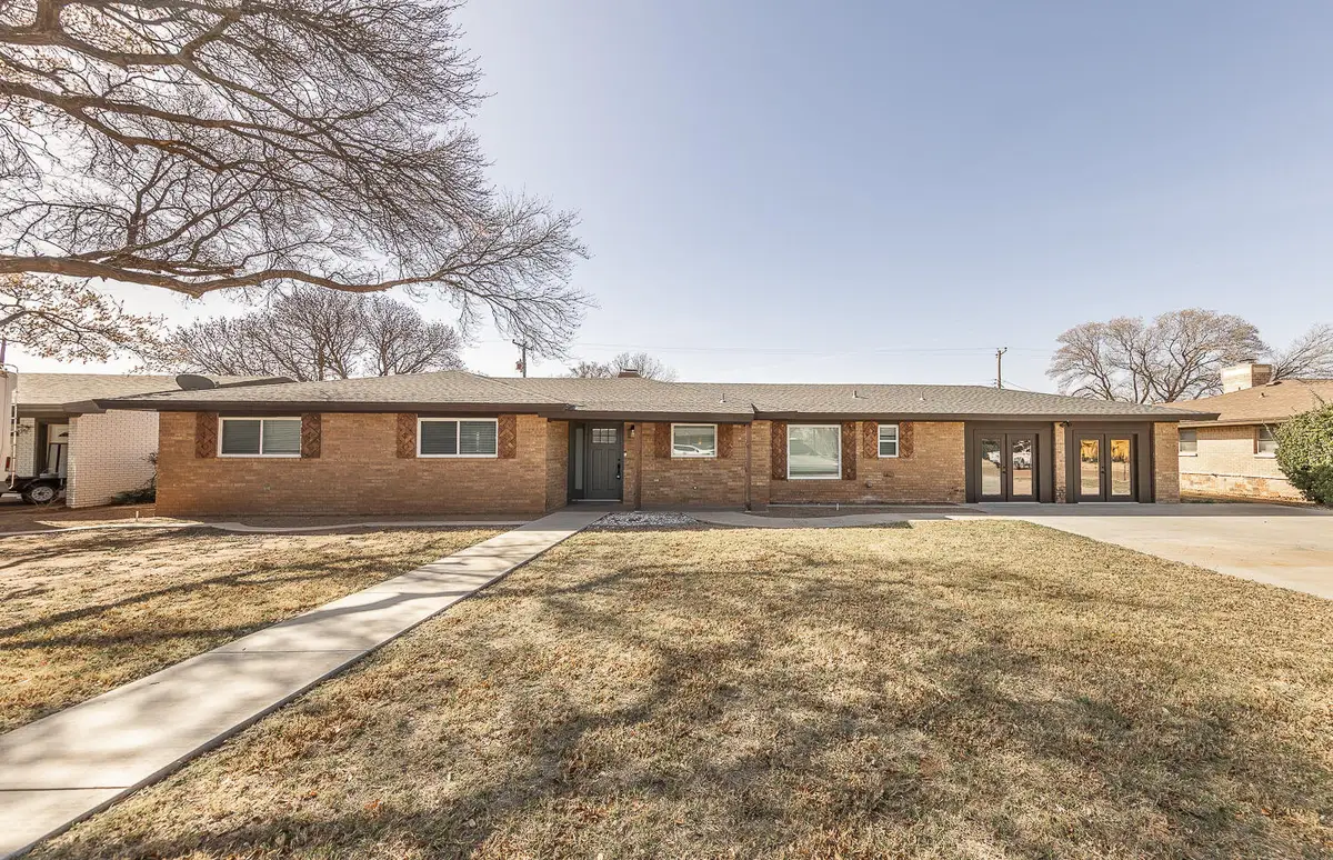 1304 8th Street, Shallowater, TX 79363 - #1