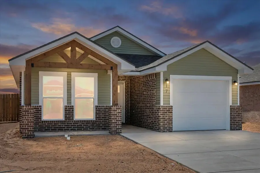 517 E 24th Street, Wolfforth, TX 79382 - #2