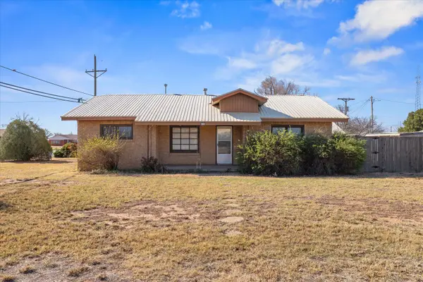 1108 8th Street, Shallowater, TX 79363