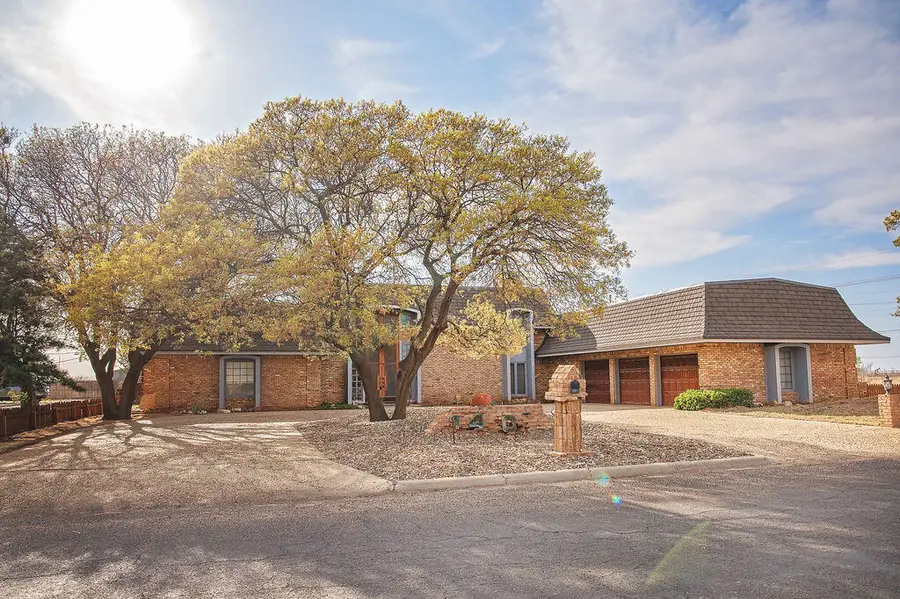 1407 Mustang Drive, Denver City, TX 79323 - #2