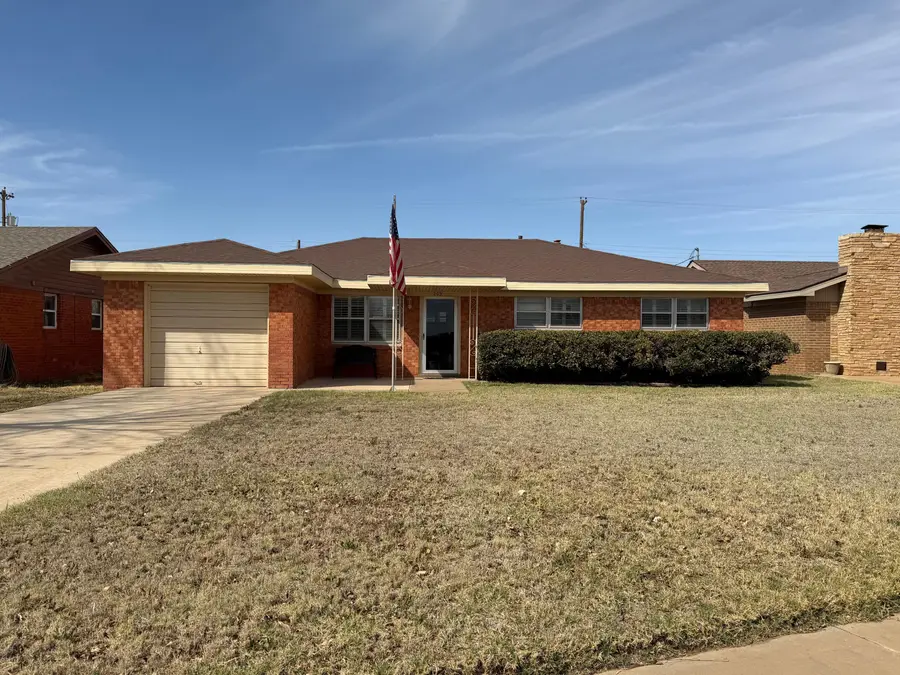 209 E 4th Street, Denver City, TX 79323 - #3