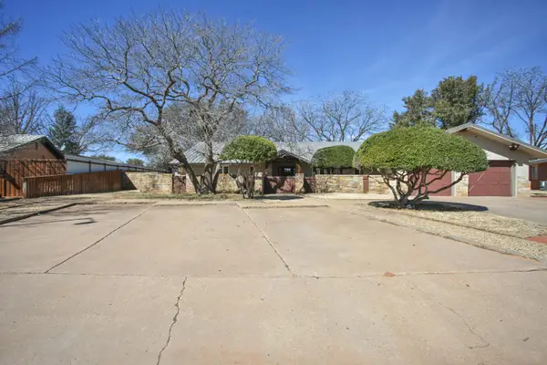 1607 E Paseo Circle, Brownfield, TX 79316