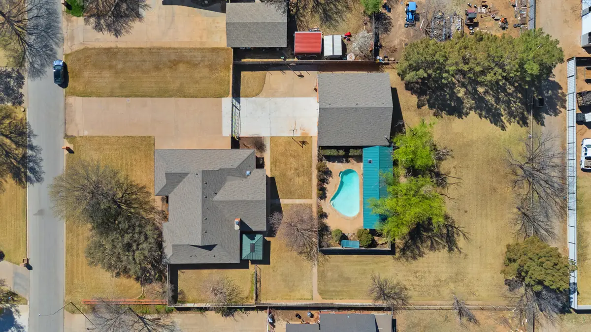 6808 Rochester Avenue, Lubbock, TX 79424 - #1