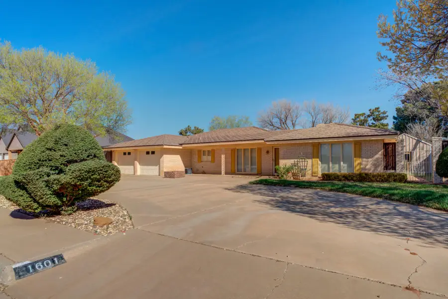 1601 E Crystal Lane, Brownfield, TX 79316 - #3