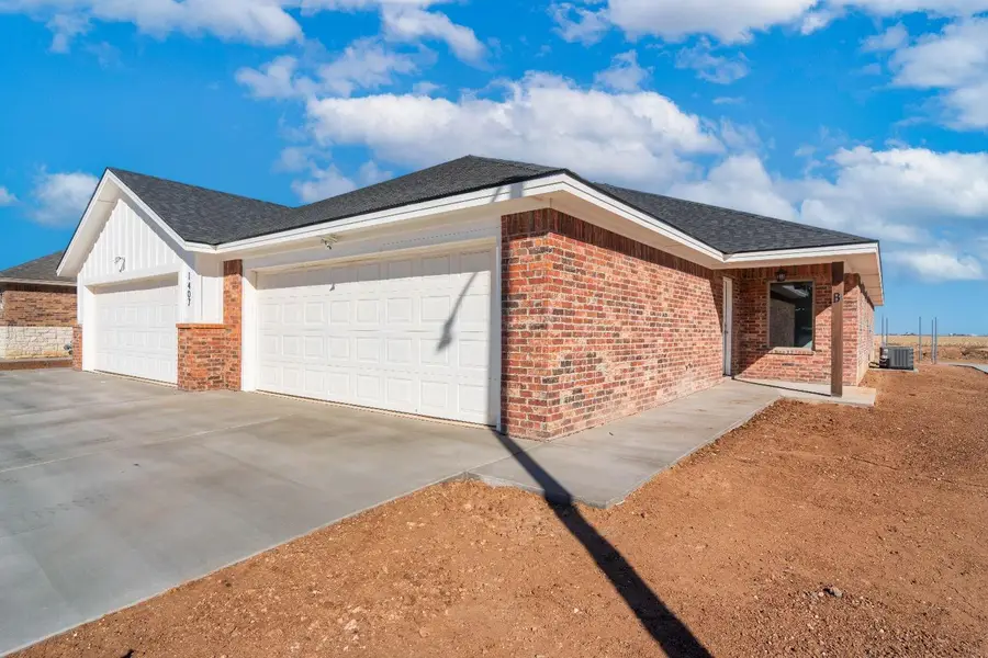 1407 17th Street, Shallowater, TX 79363 - #2