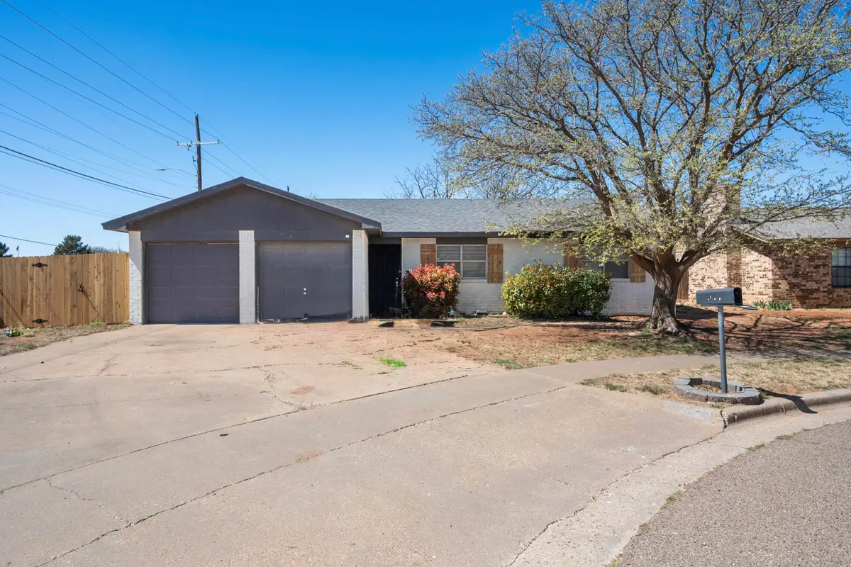 8110 Uvalde Avenue, Lubbock, TX 79423 - #1