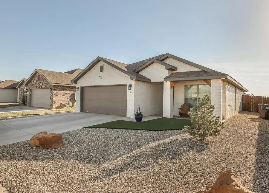 2928 Abbeville Avenue, Wolfforth, TX 79382 - #3