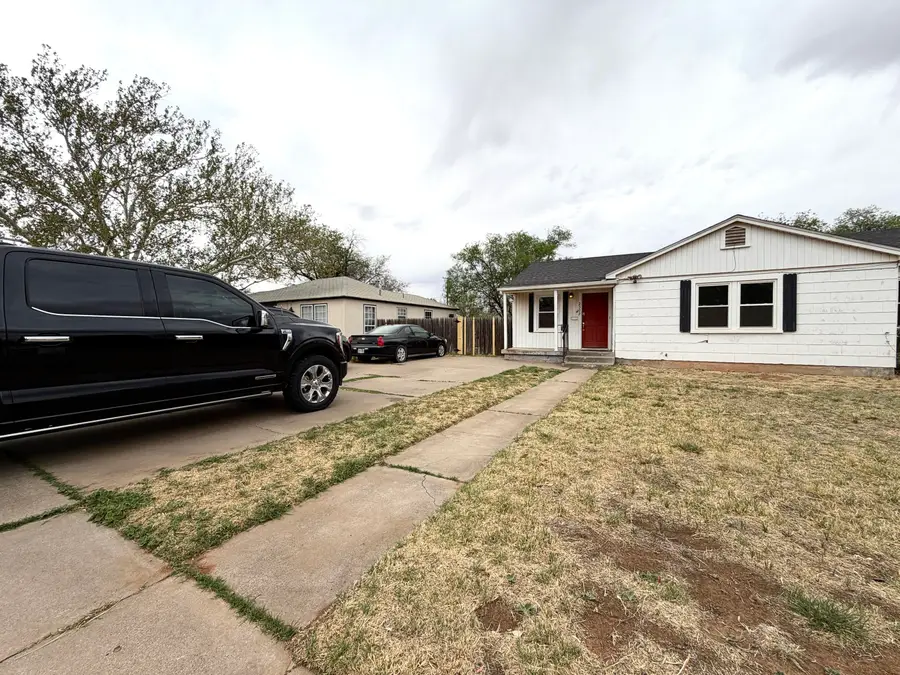 2302 32nd Street, Lubbock, TX 79411 - #3