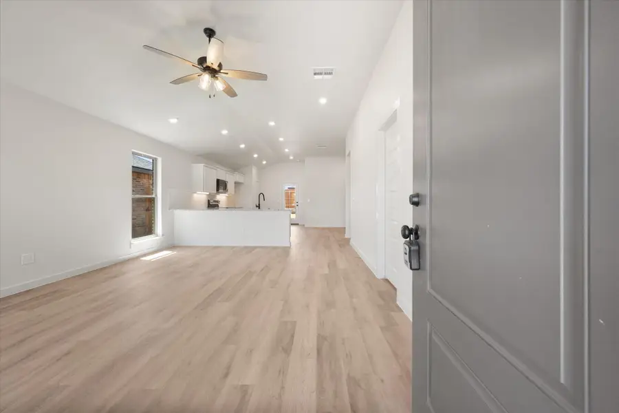 2405 Bryan Avenue, Wolfforth, TX 79382 - #3