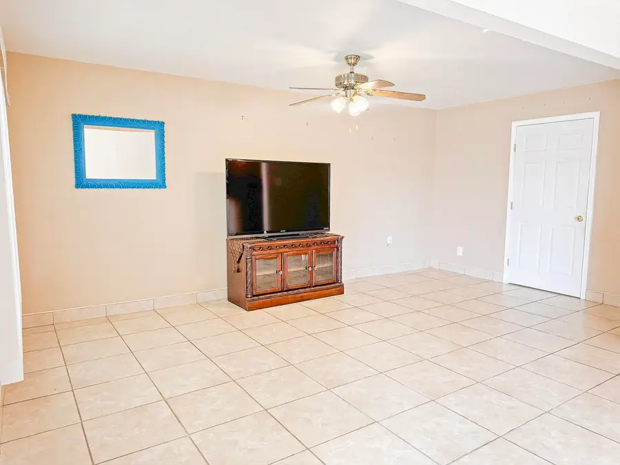 413 E Dogwood Street, Denver City, TX 79323 - #3