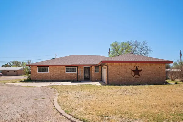 1410 2nd Street, Plains, TX 79355