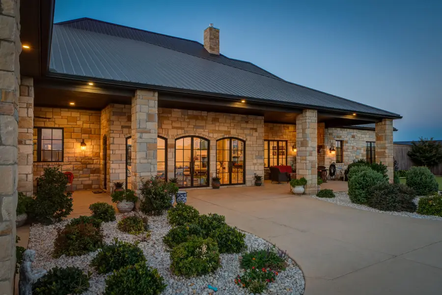 8216 E County Rd 6100, Idalou, TX 79329 - #2