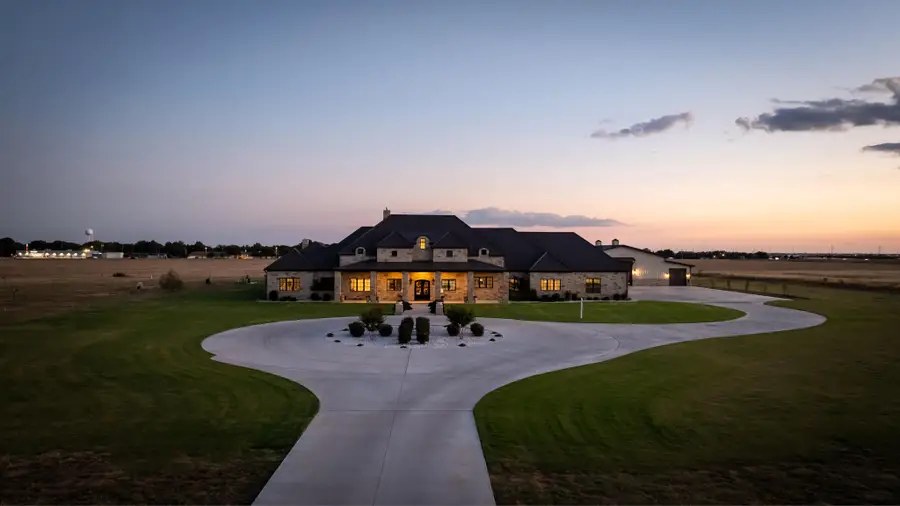 8216 E County Rd 6100, Idalou, TX 79329 - #3