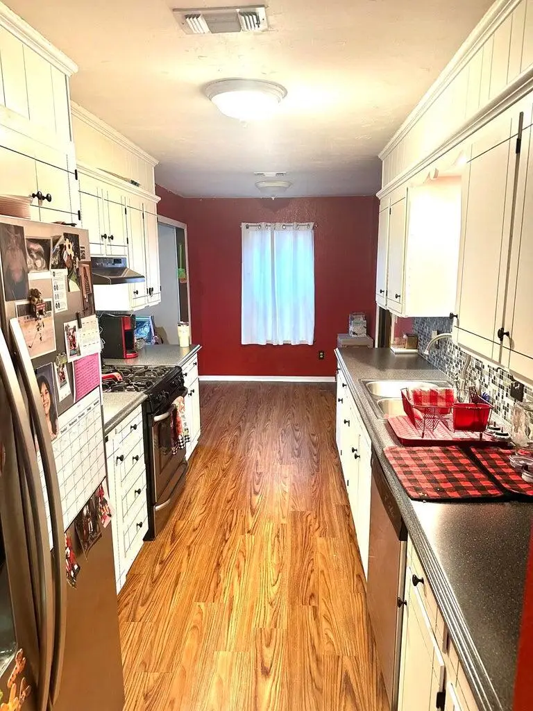 1313 Jefferson Street, Plainview, TX 79072 - #2