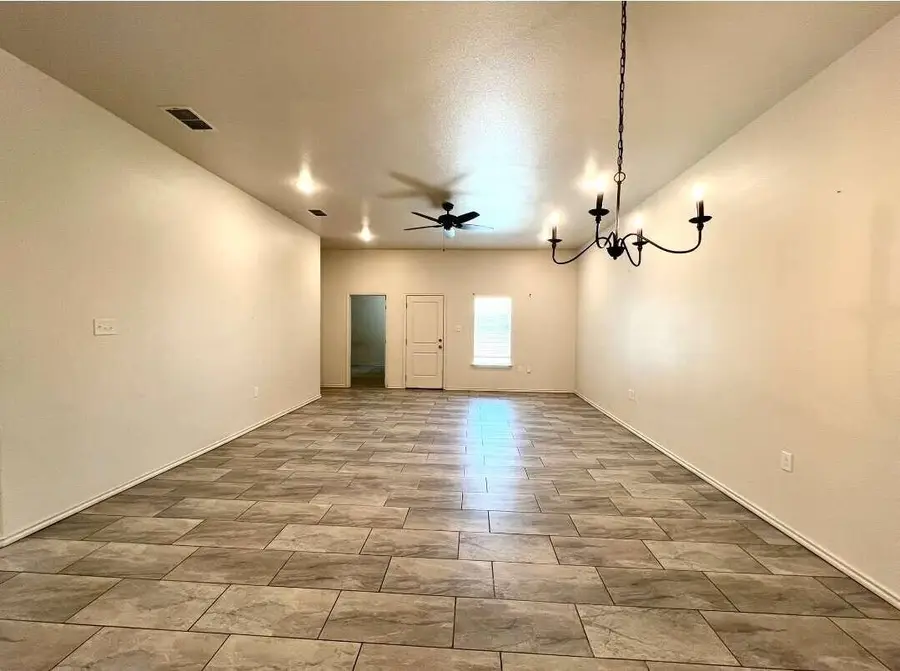 5534 Kemper Street, Lubbock, TX 79416 - #3