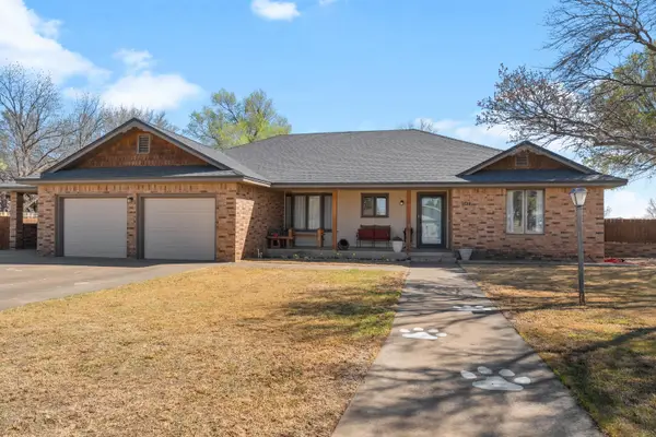507 Mesa Drive, Plainview, TX 79072