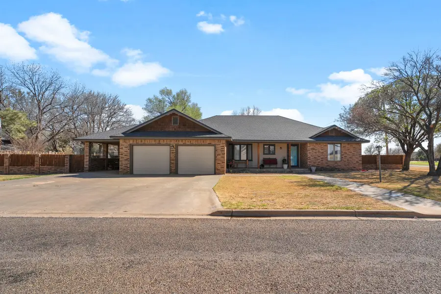 507 Mesa Drive, Plainview, TX 79072 - #3