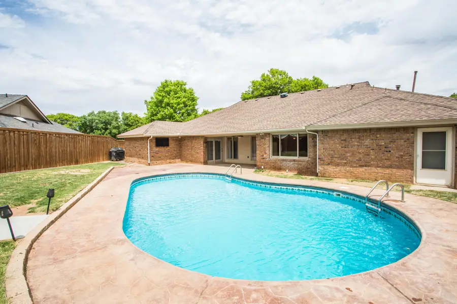 7802 Zoar Avenue, Lubbock, TX 79424 - #2