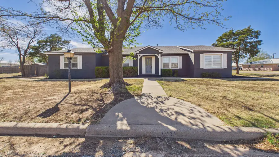 712 11th Street, Shallowater, TX 79363 - #2