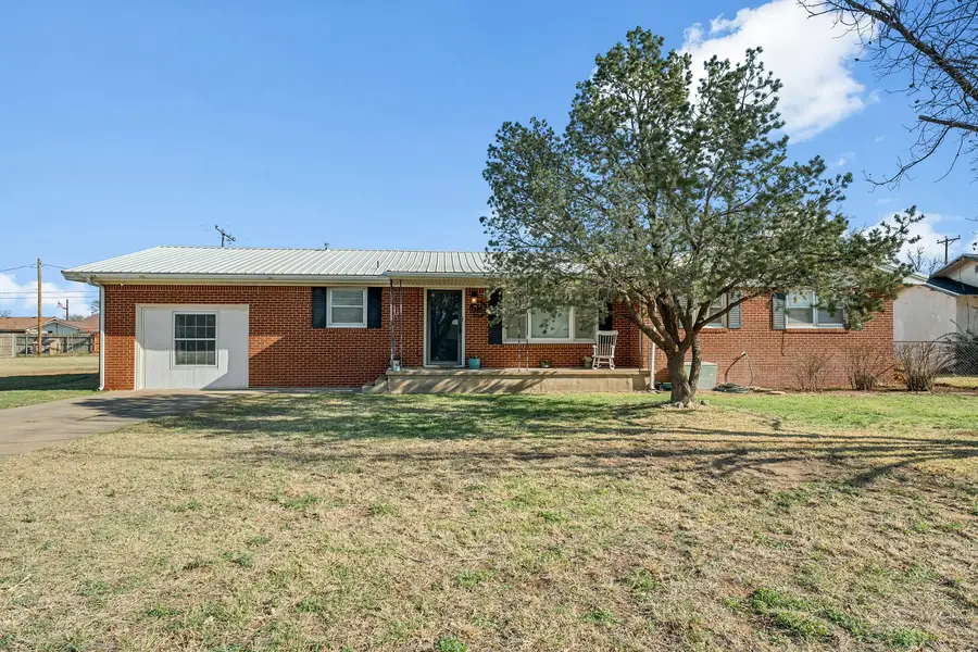 707 12th Street, Shallowater, TX 79363 - #2