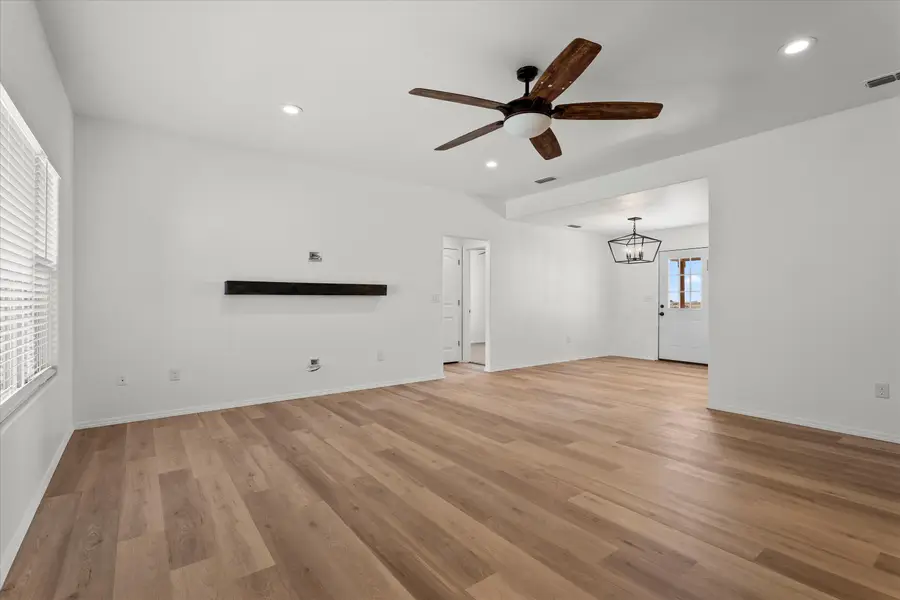 222 E 7th Street, Idalou, TX 79329 - #3