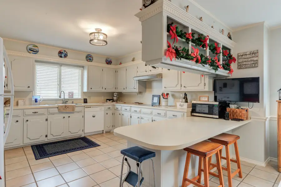 902 W 6th Street, Idalou, TX 79329 - #3