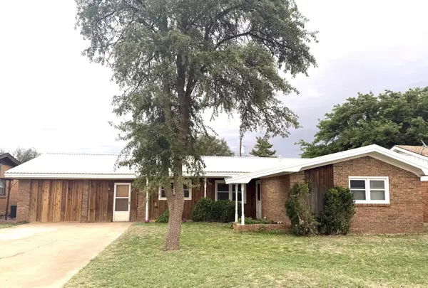 1380 W Lynn Street, Slaton, TX 79364