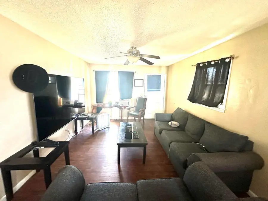 412 W 29th Street, Plainview, TX 79072 - #3