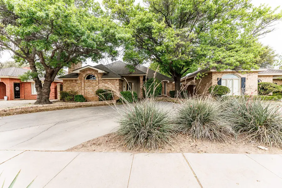 7610 Utica Avenue, Lubbock, TX 79424 - #2