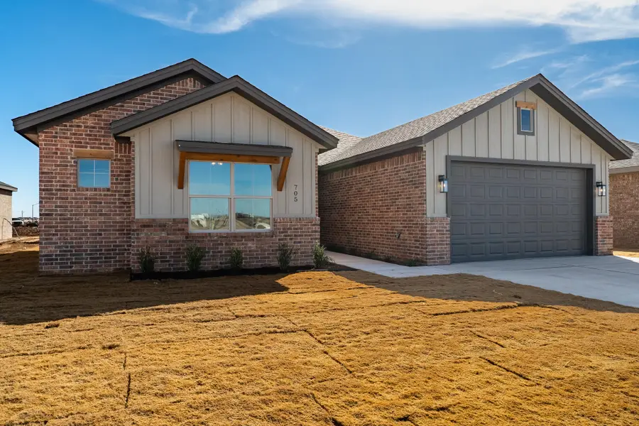 705 E 14th Street, Wolfforth, TX 79382 - #3