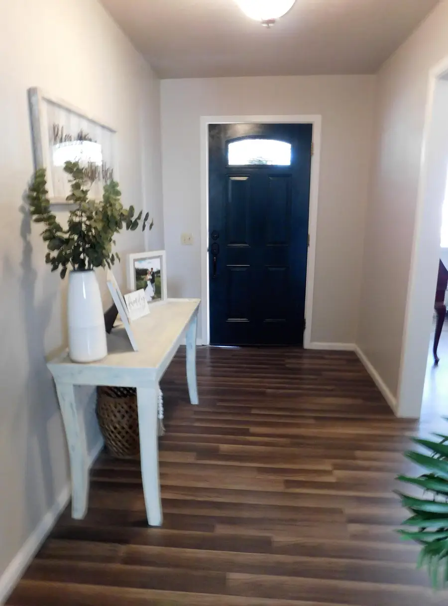 327 W Avenue J, Muleshoe, TX 79347 - #2