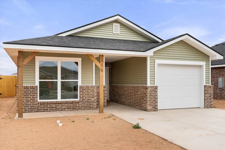 516 E 24th Street, Wolfforth, TX 79382 - #2