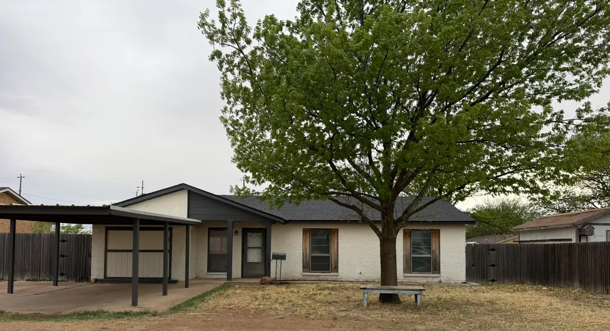 505 Avenue J, Abernathy, TX 79311 - #1