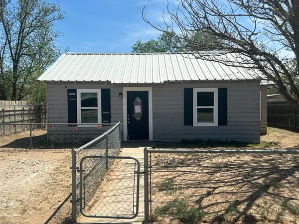 1106 10th Street, Levelland, TX 79336