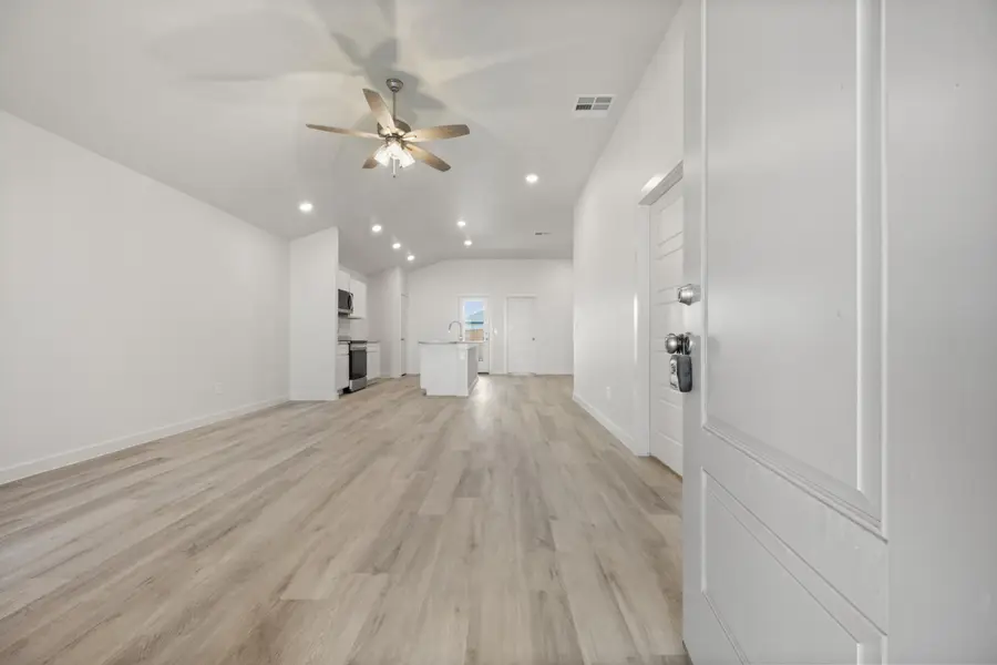 5633 Smith Street, Lubbock, TX 79416 - #3