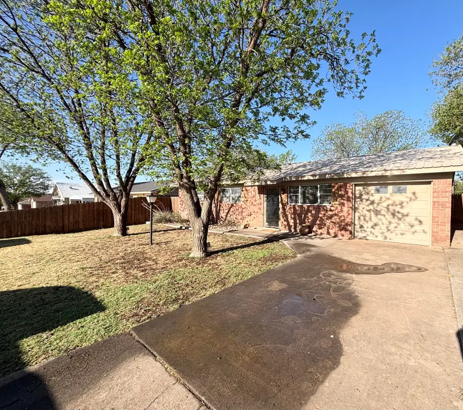 1205 Avenue K, Abernathy, TX 79311 - #2