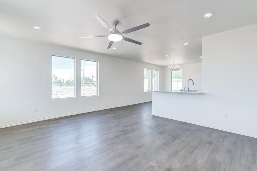 923 E Fordham Street, Lubbock, TX 79403 - #2