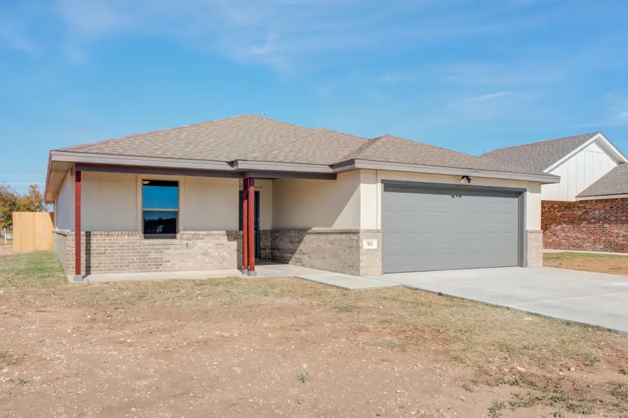 901 E Fordham Street, Lubbock, TX 79403 - #2