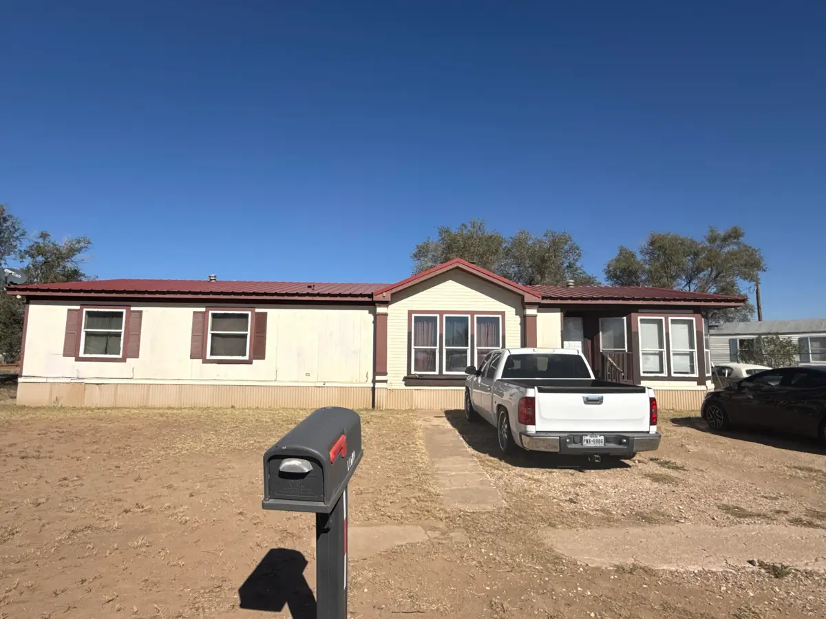 204 Cactus Drive, Levelland, TX 79336 - #1