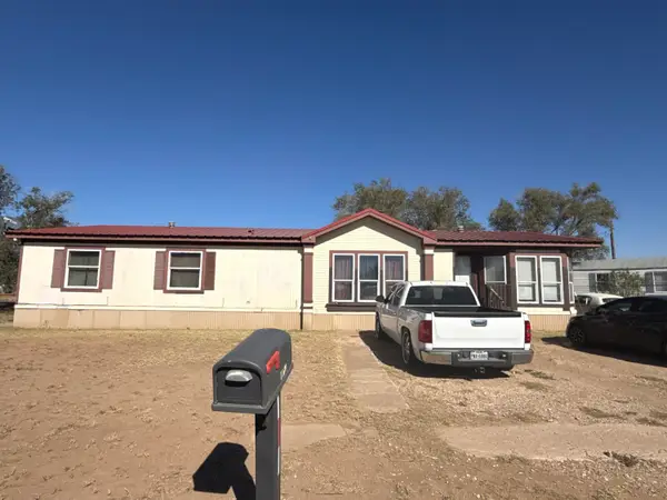 1724 Wilson Street, Levelland, TX 79336