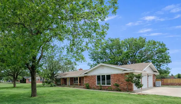 1707 Norwich Avenue, Lubbock, TX 79416