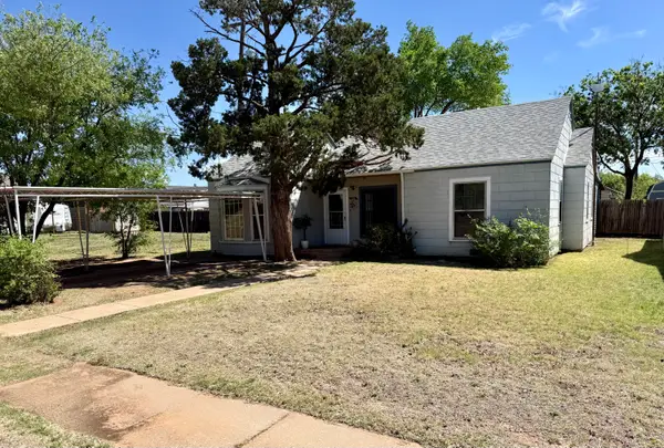 203 S Farmer Street, Crosbyton, TX 79322