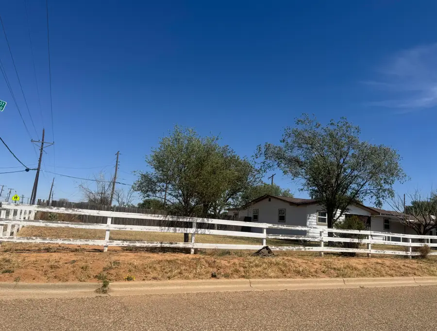3303 E 14th Street, Lubbock, TX 79403 - #2